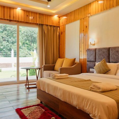 Qcent Woods Resort & Spa, Rishīkesh Exteriör bild