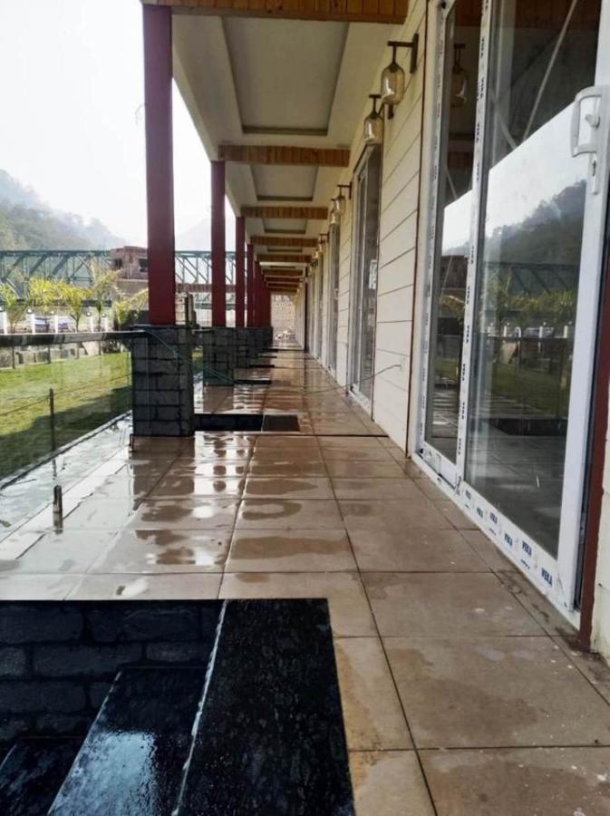 Qcent Woods Resort & Spa, Rishīkesh Exteriör bild