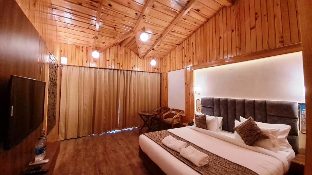Qcent Woods Resort & Spa, Rishīkesh Exteriör bild