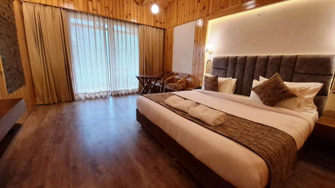 Qcent Woods Resort & Spa, Rishīkesh Exteriör bild