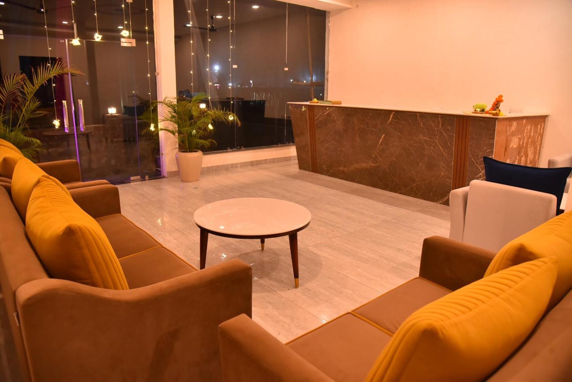Qcent Woods Resort & Spa, Rishīkesh Exteriör bild