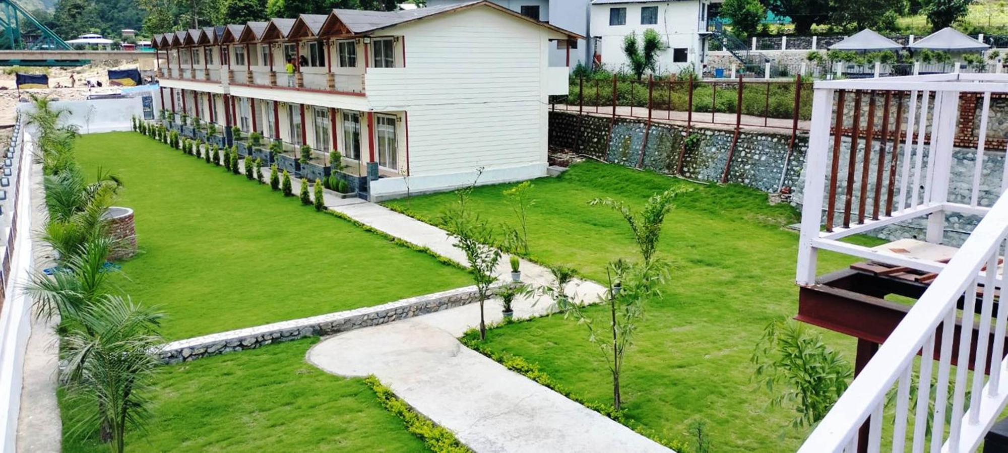 Qcent Woods Resort & Spa, Rishīkesh Exteriör bild
