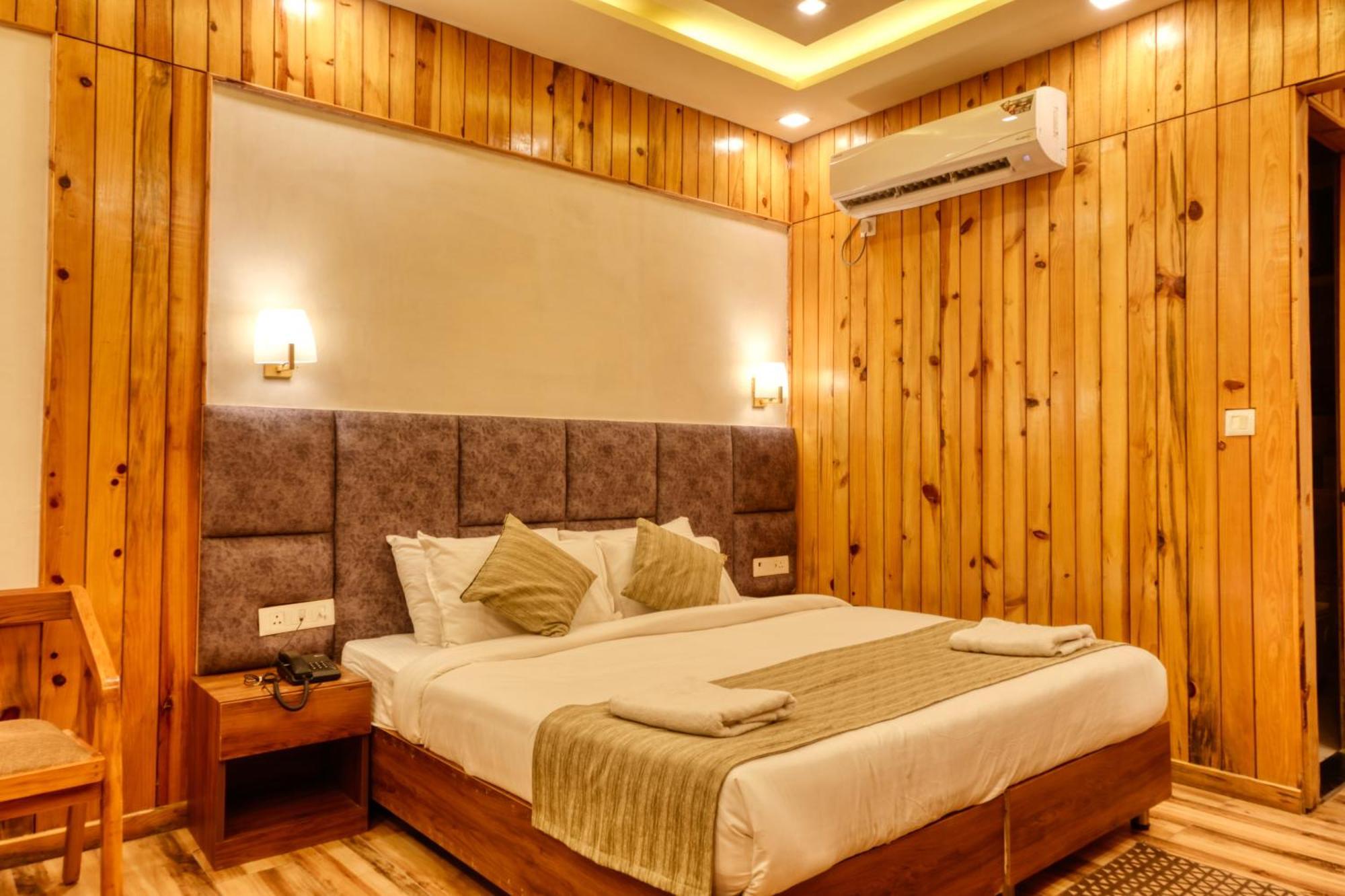 Qcent Woods Resort & Spa, Rishīkesh Exteriör bild